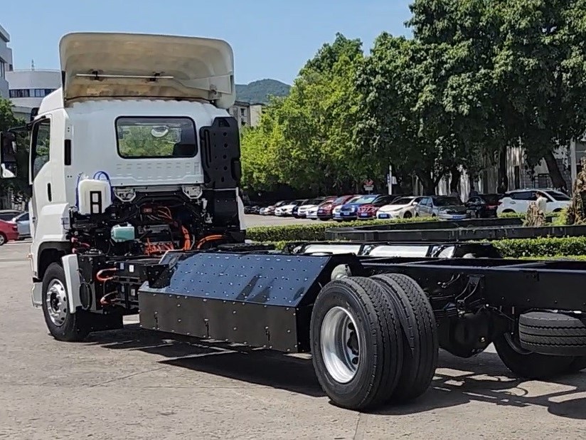 Etrucks 4 x 2 FCEV truck